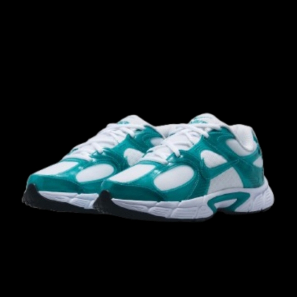 Nike V5 RNR SE Tech Womens Size 8/Kids 6.5Y White Football Blue Black